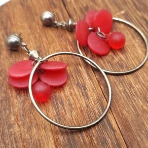 E758 red Sequin dangle hoop earrings‎